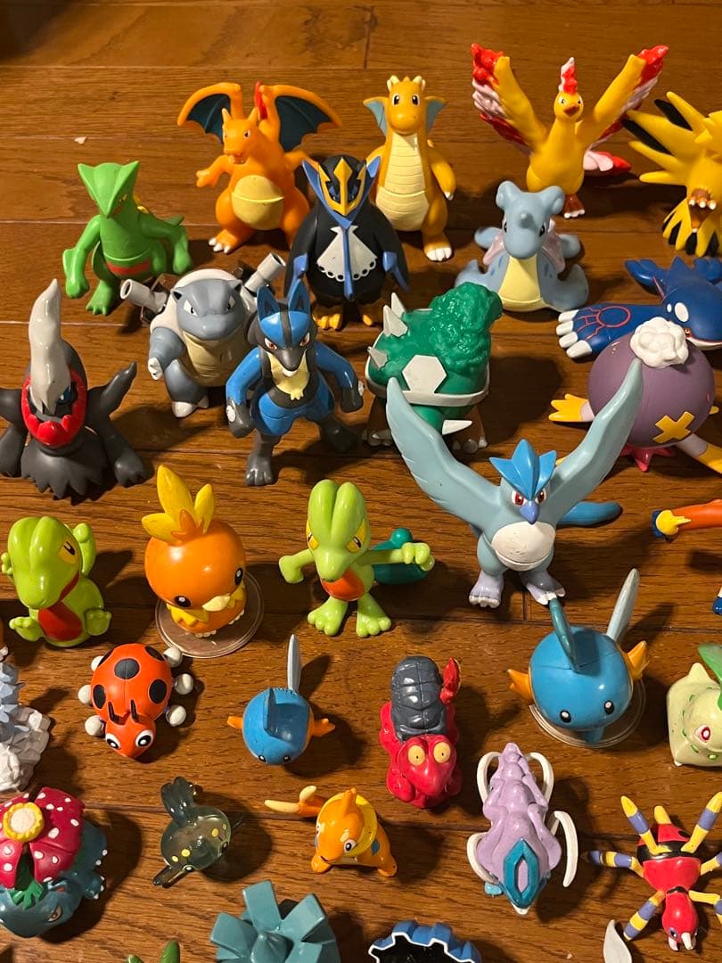 d*9様 ポケモン　ポケモンキッズDX モンコレ　など　計200匹以上　まとめ売