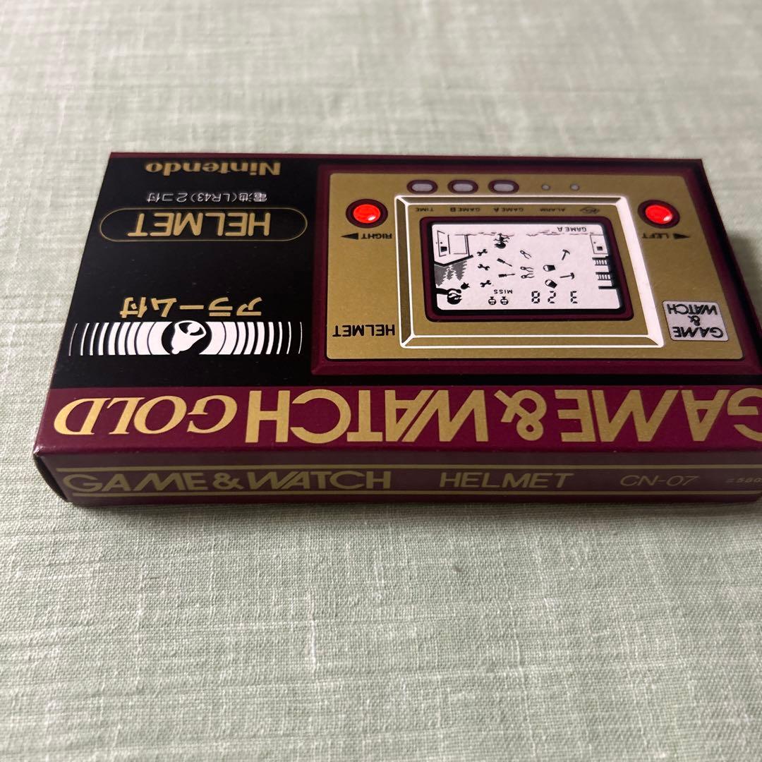 GAME&WATCH GOLD アラーム付き　HERMET