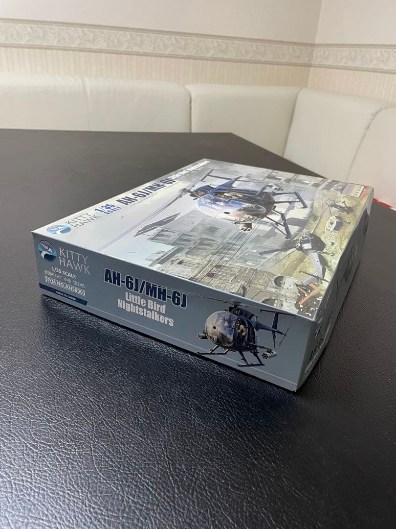 AH-6J/MH-6J 1/35スケールモデル/フィギュア6体付