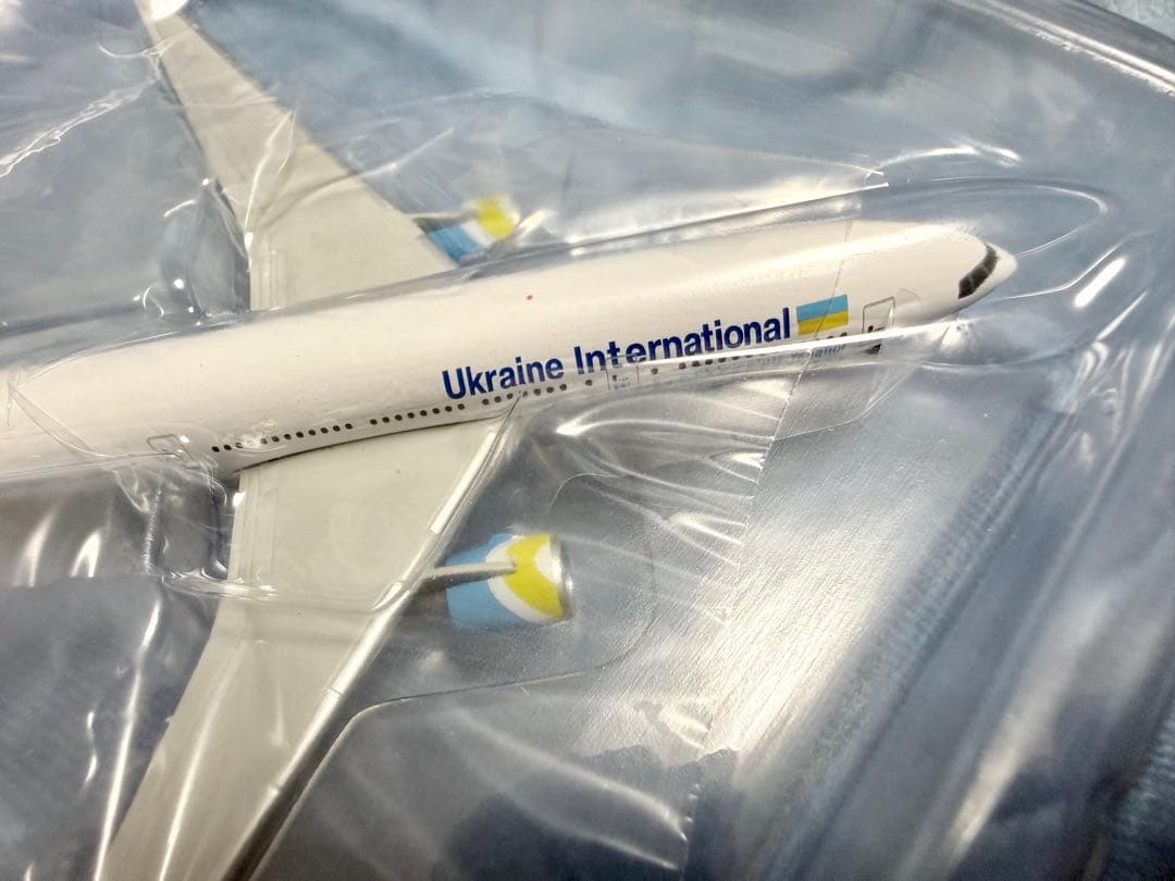 国際航空 ボーイング777-200 1/500 herpa