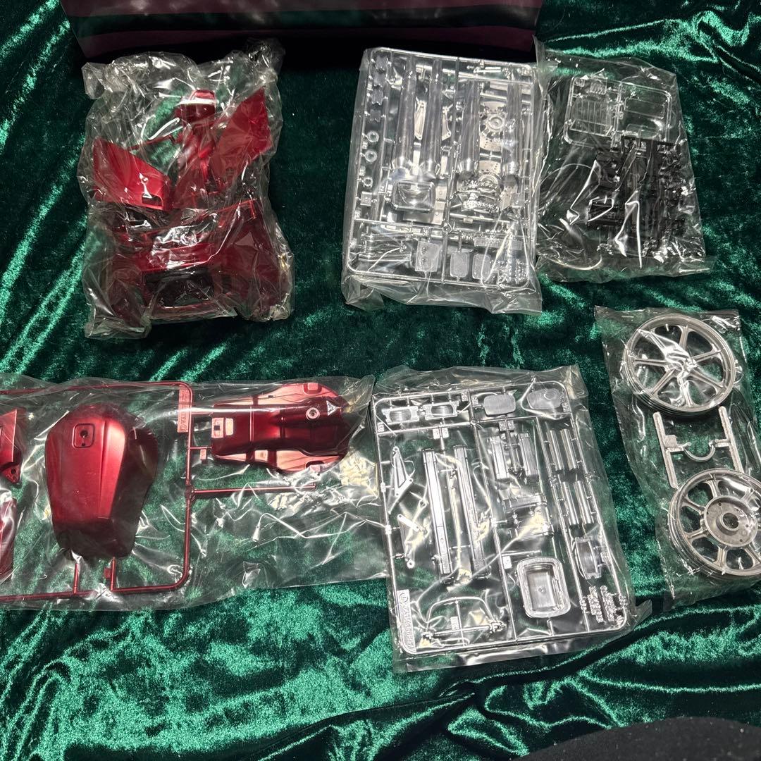 【未組立】Kawasaki KZ1300B Touring 1/6