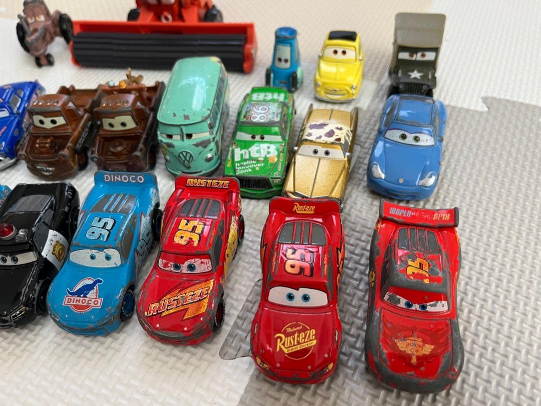 カーズ ミニカー 66台セット