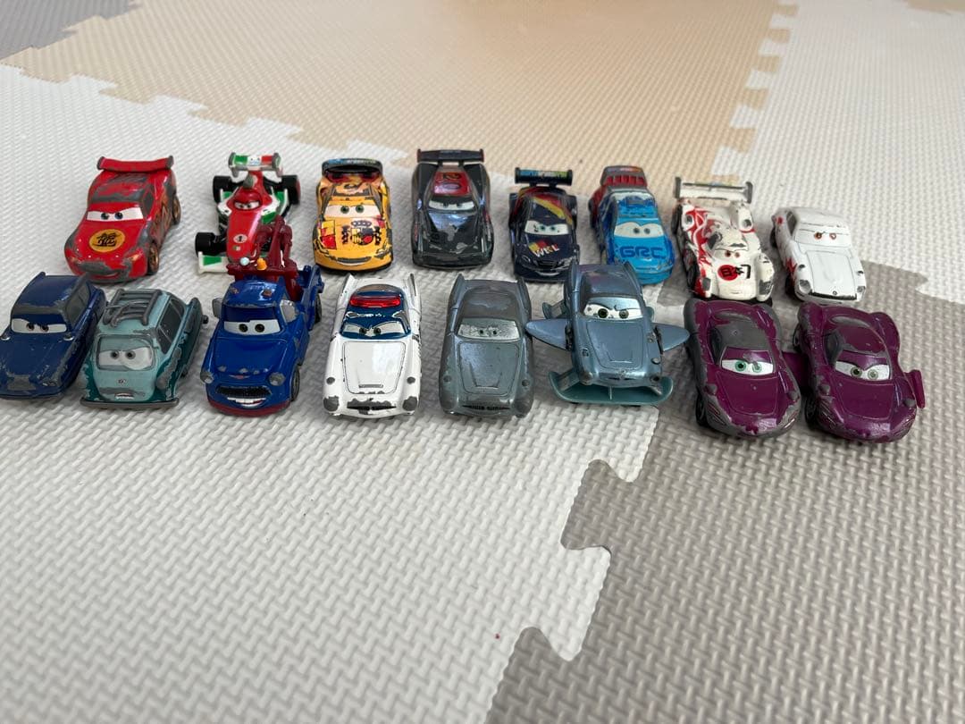 カーズ ミニカー 66台セット