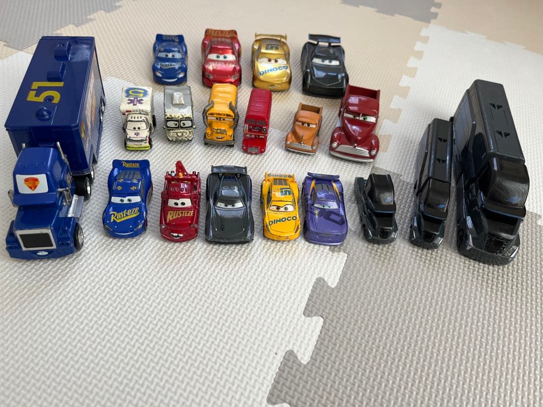 カーズ ミニカー 66台セット
