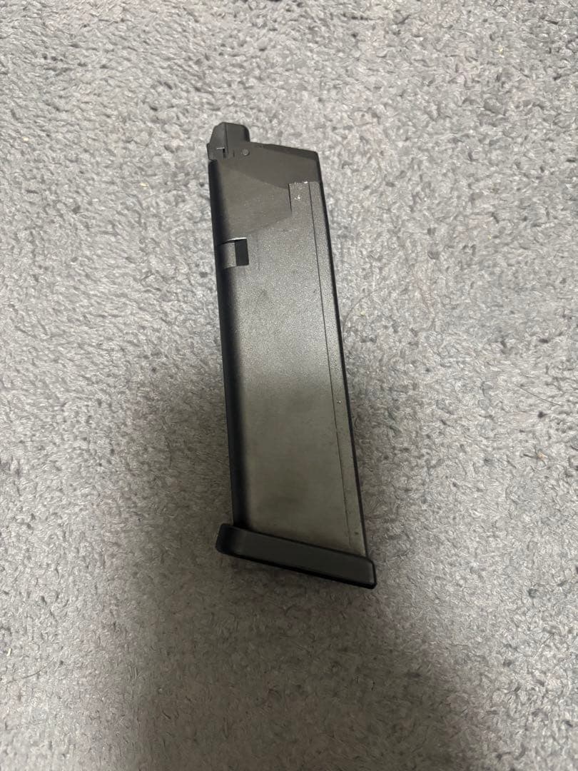 東京マルイGlock 17gen4 ガスガン ホルスターとローダー付き