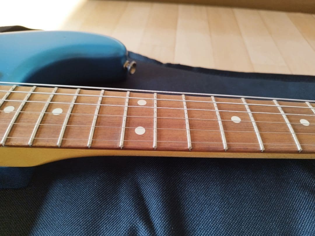 美品　fender Vintera Road Worn Stratocaster