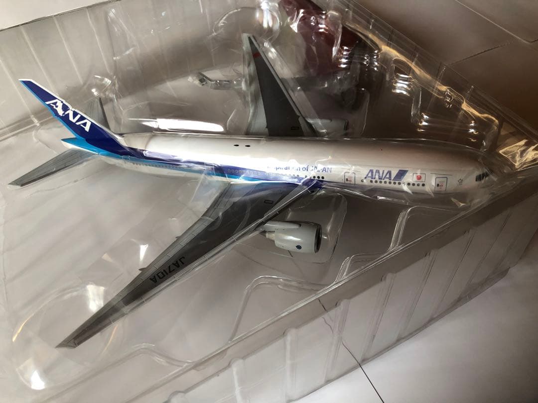 全日空商事　1/200 ANA B777-200ER