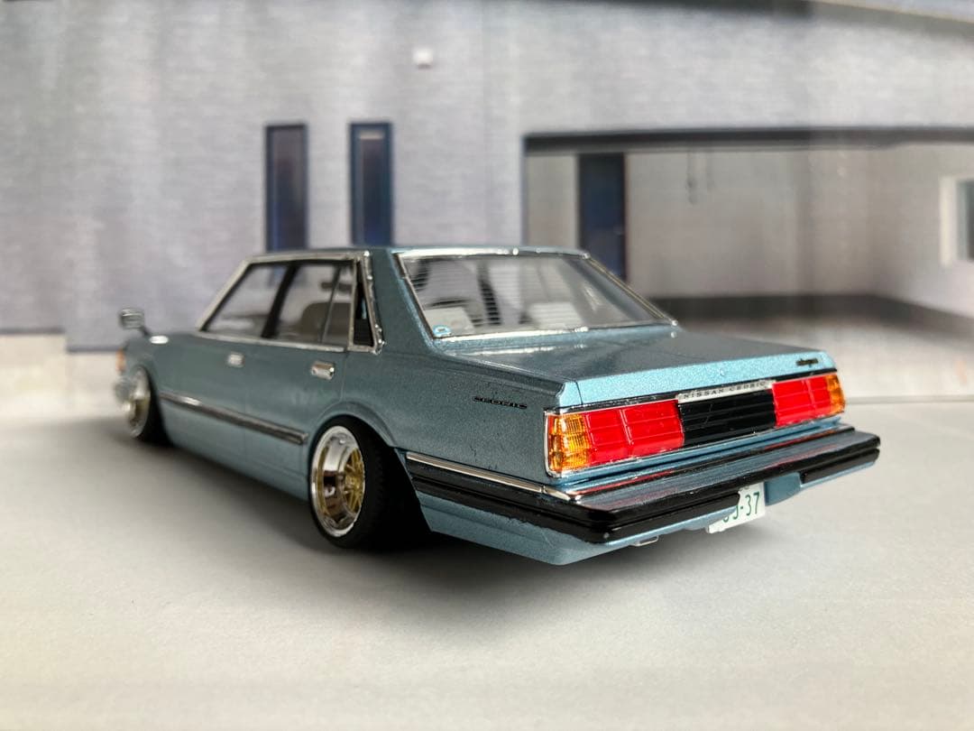 プラモデル完成品　アオシマ1/24 ニッサン430セドリック改造品