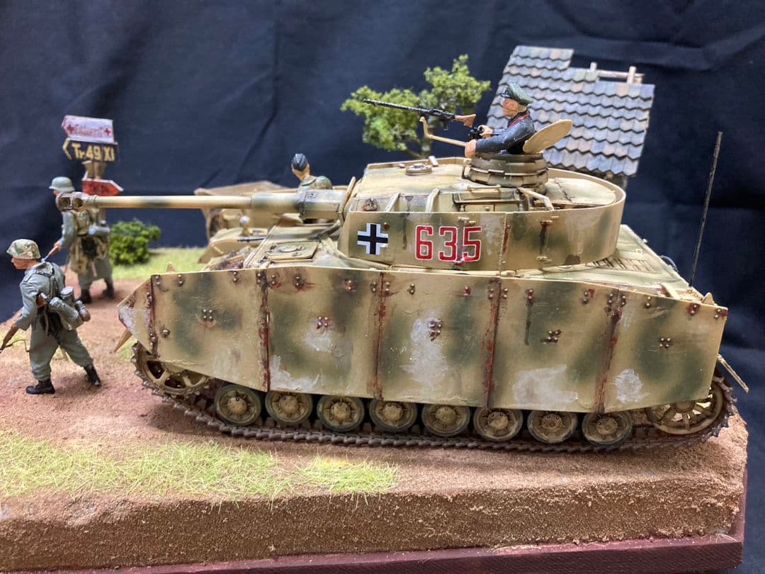 ドイツIV号戦車　ミリタリー　ジオラマ　戦車ダイオラマ 1/35 スケール