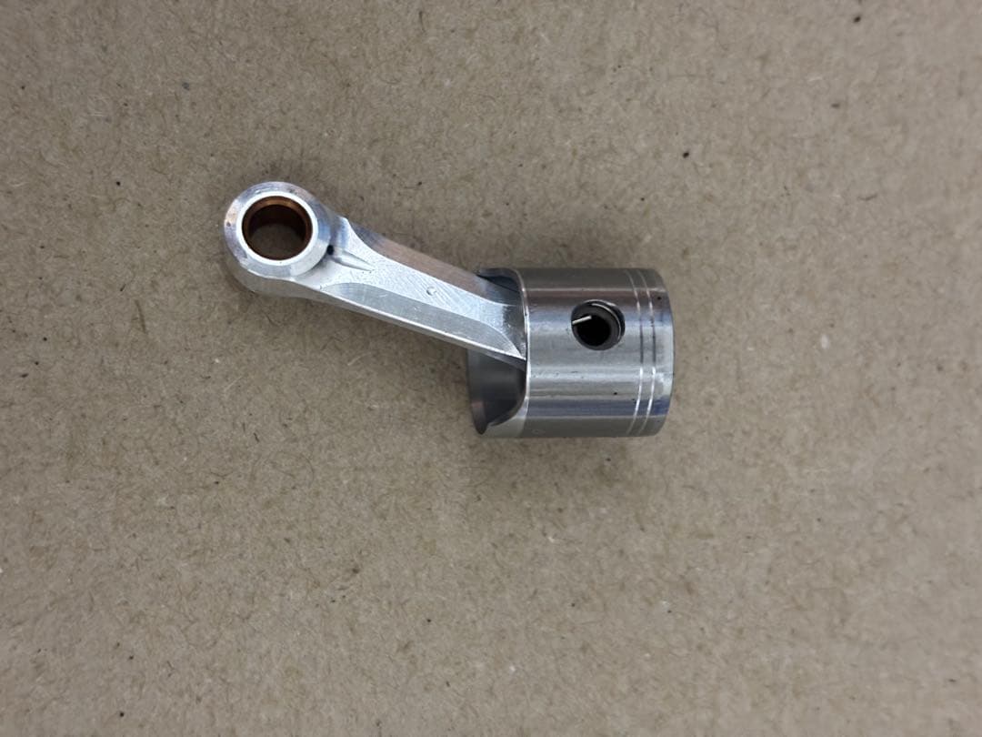 OS MAX 12TZ エンジン