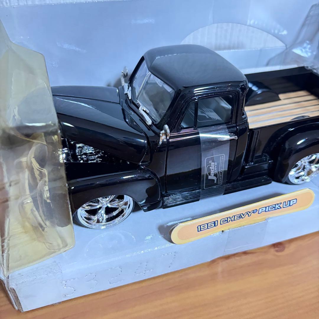 Jada Toys DUB CITY OLDSKOOL 1/24 車 ミニカー