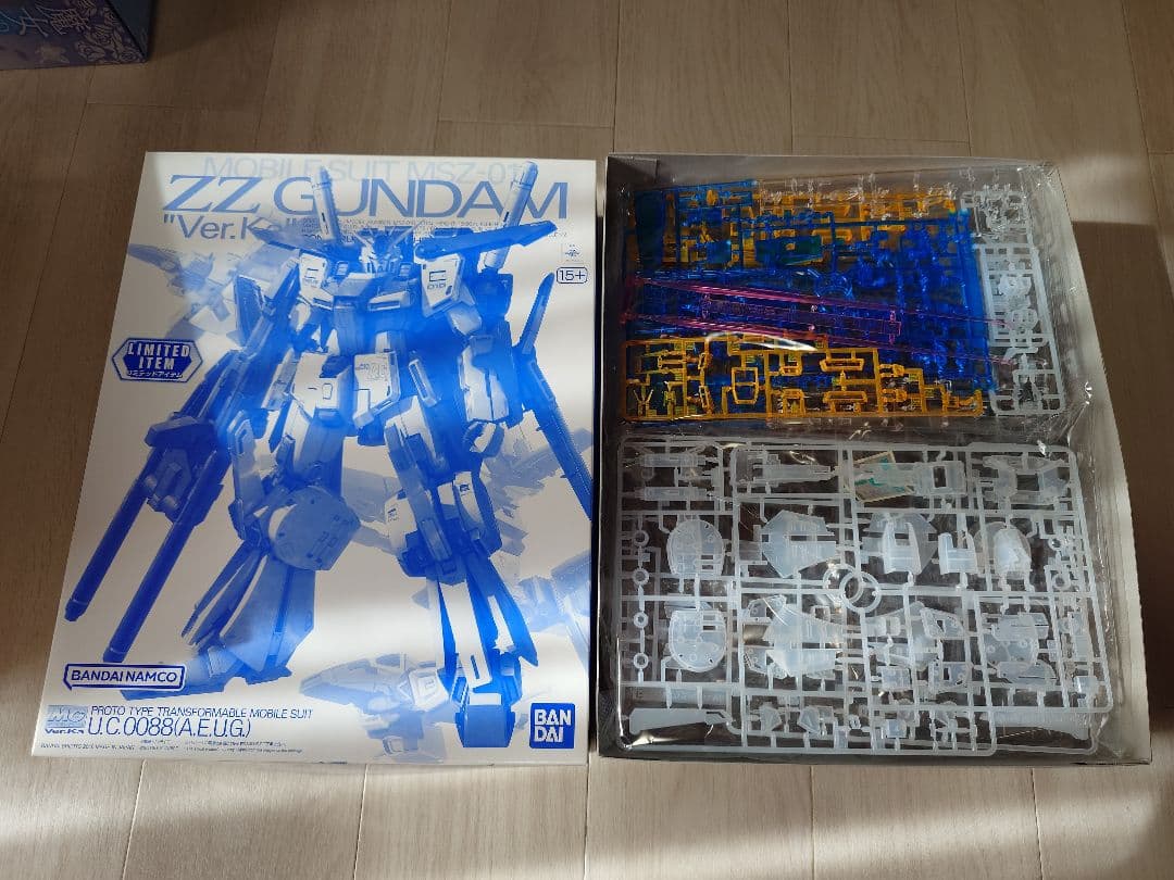 MG 1/100 ZZガンダム Ver.Ka クリアカラー　ガンプラ