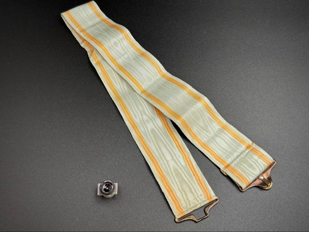 【送料無料】勲三等瑞宝章 戦時中製造版 日本軍 勲章 記章 記念章 階級章 将校