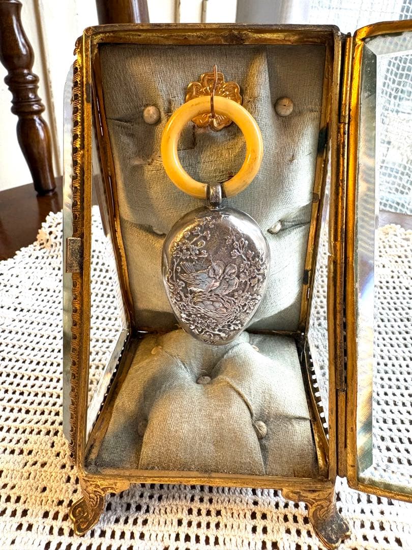 ♡レア　ベルギーアンティーク　可愛い小鳥の巣　ベビーラトル　ガラガラ　シルバー