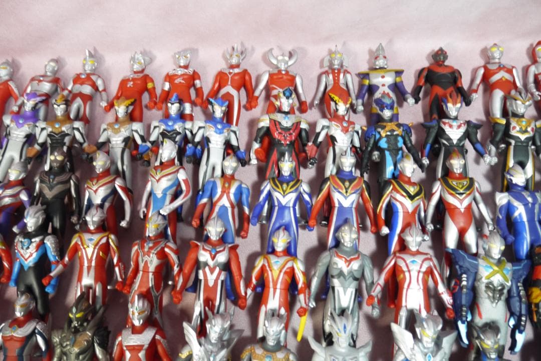 ウルトラヒーローシリーズ500　ウルトラマン　ソフビ　145体