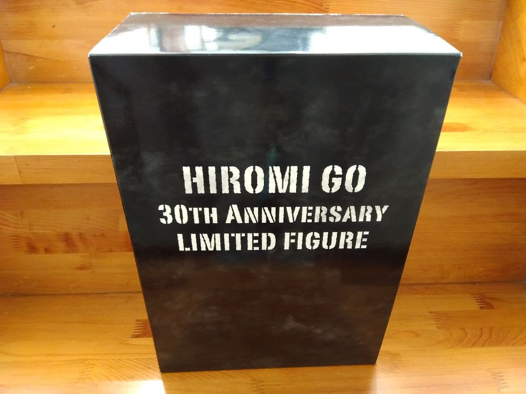 ●郷ひろみ フィギュア 3000体限定 30周年記念 ヒロミゴー ゴーズクラブ