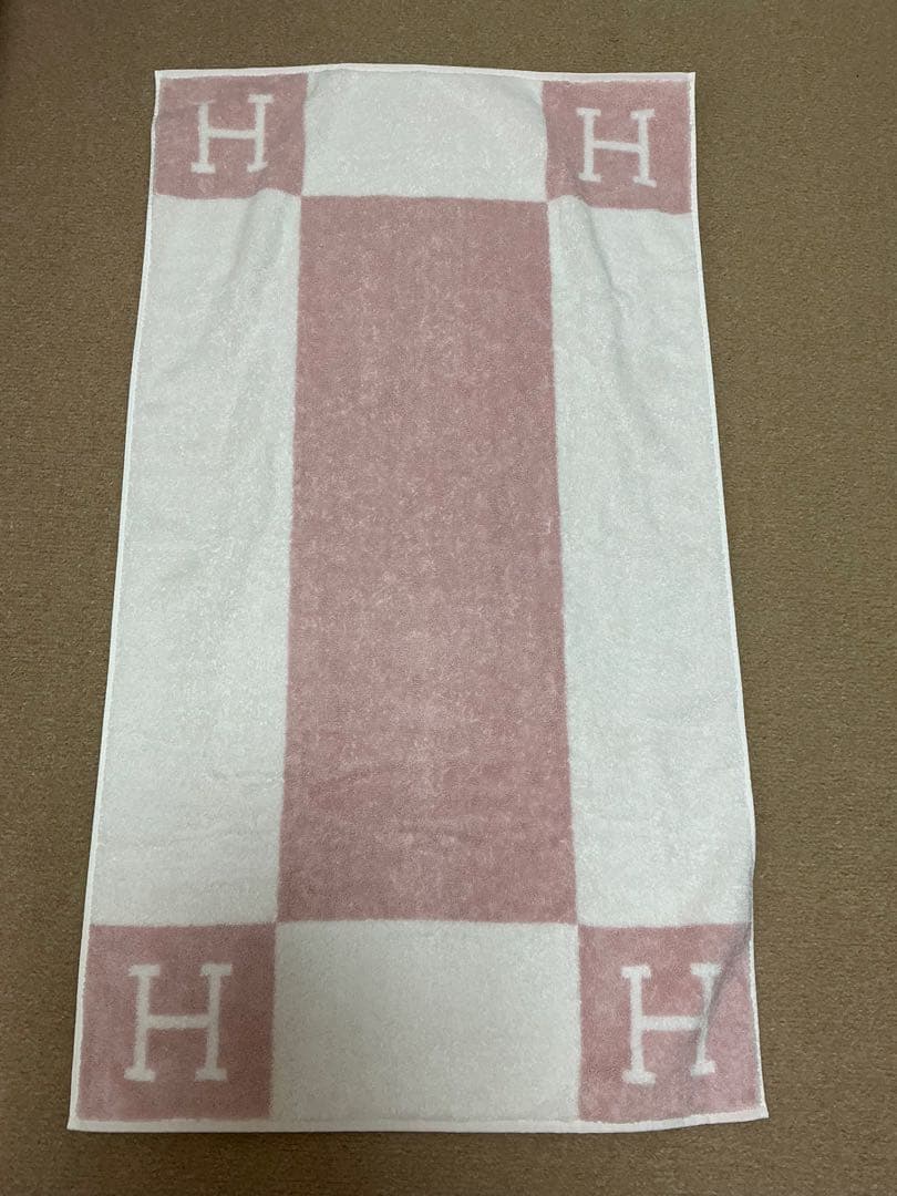 HERMES ピンク ホワイト タオル