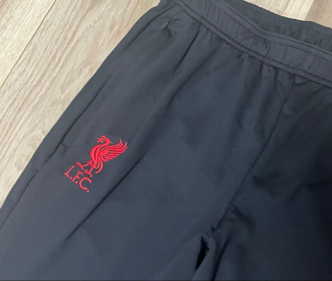NIKE リバプール　Liverpool トラックパンツ　トレーニングパンツ