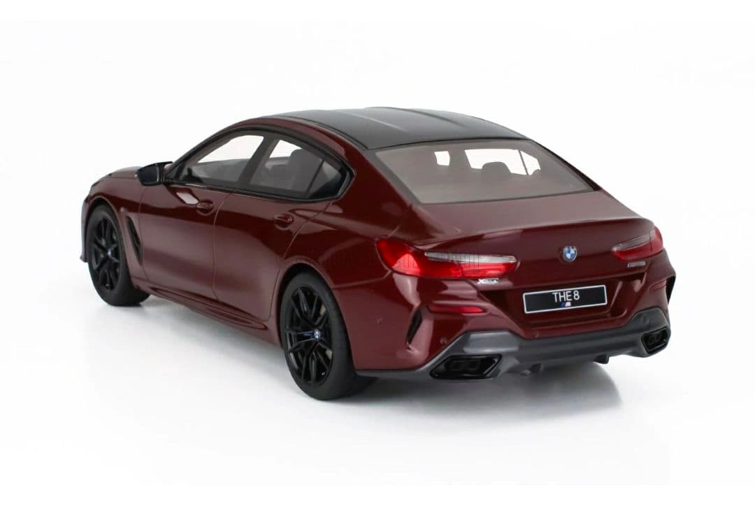 GT Sprit　 8シリーズ　1/18　京商　ミニカー　オートアート