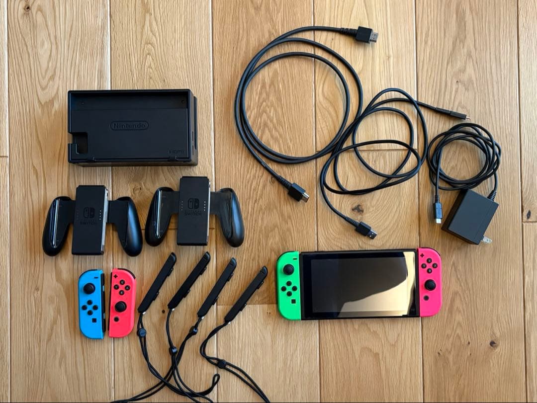 Nintendo Switch本体一式＋Joy-Con 1セット付