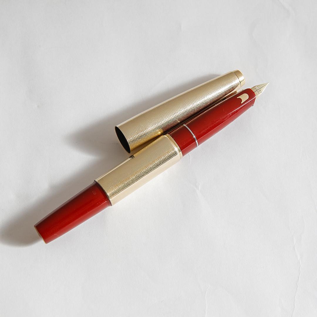 希少 PILOT パイロット Short ポケット万年筆 伸縮式 14K 中古