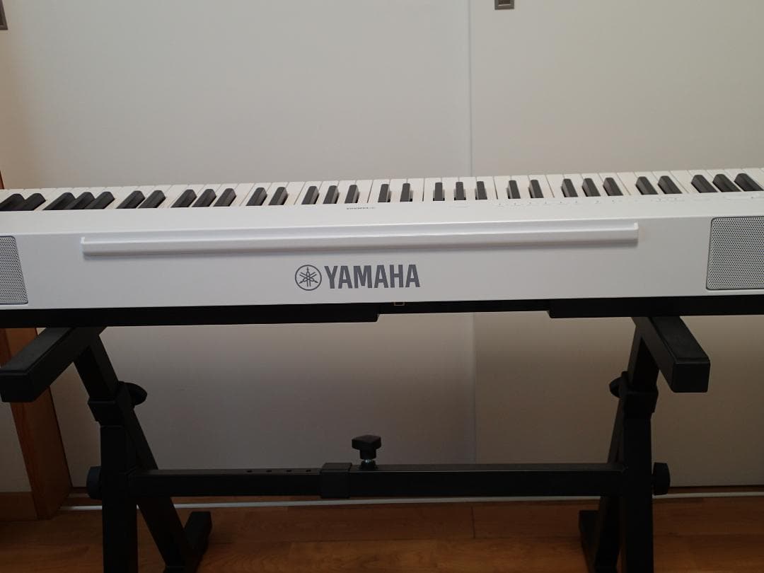ヤマハ電子ピアノ Yamaha P-225WH