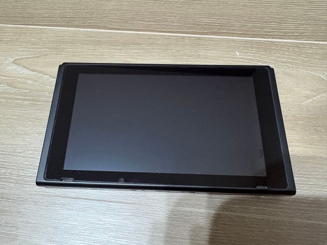 と*げ様 【動作確認済】Switch 本体 ドック付 2017年型 箱あり 初期