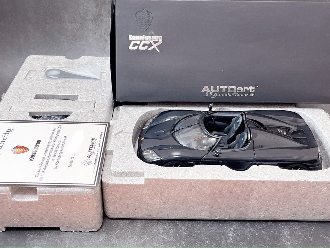 オートアート 1/18 ケーニグセグ Koenigsegg CCX