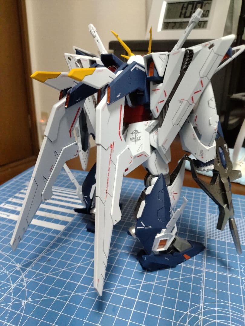 HG 1/144 クスィーガンダム(完成品)