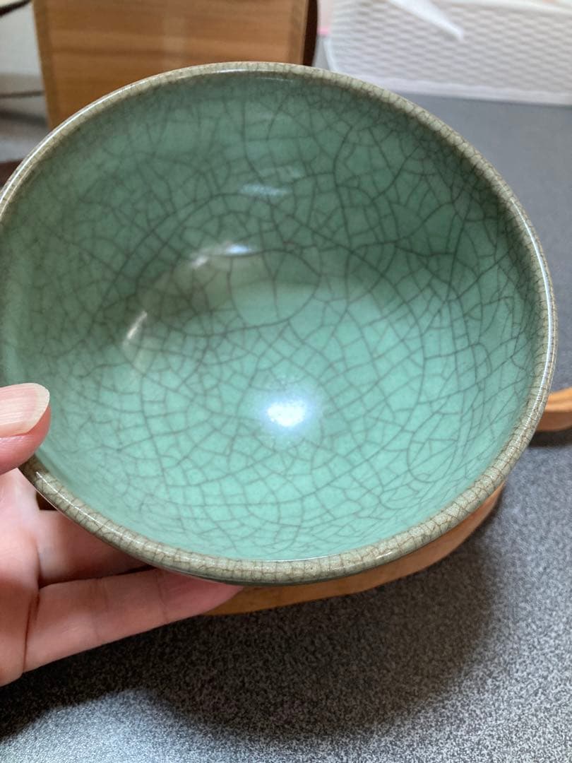 人間国宝　中島宏作青瓷松茶碗お値下げ致しました。