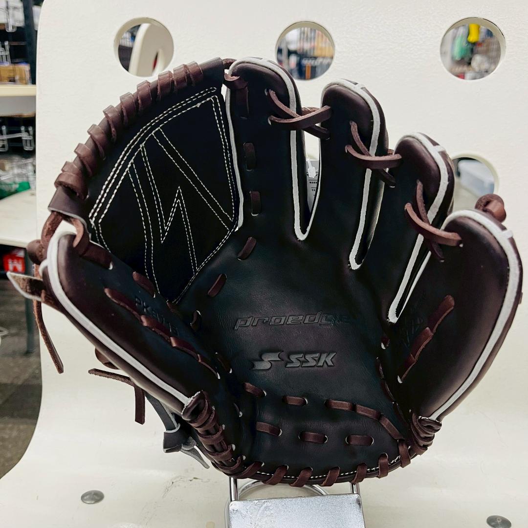 特別価格　エスエスケイ　プロエッジ　PKB715　硬式用　投手用　高校野球対応