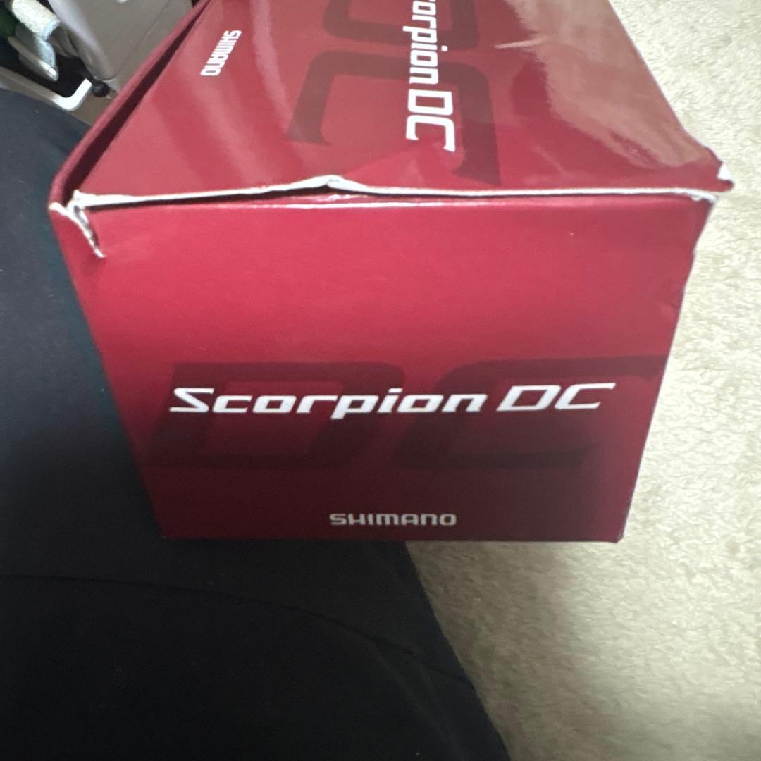ほぼ新品11 スコーピオン右ハンドルScorpion DC R ベイトリール