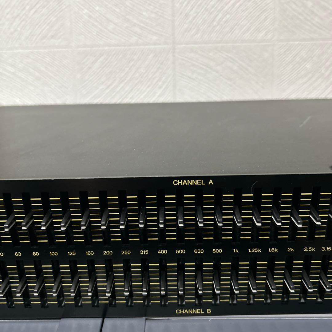 YAMAHA Q2031B グラフィックイコライザー