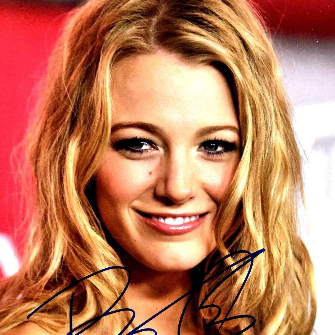 ブレイク・ライヴリー… 直筆サイン入り超 大型写真…