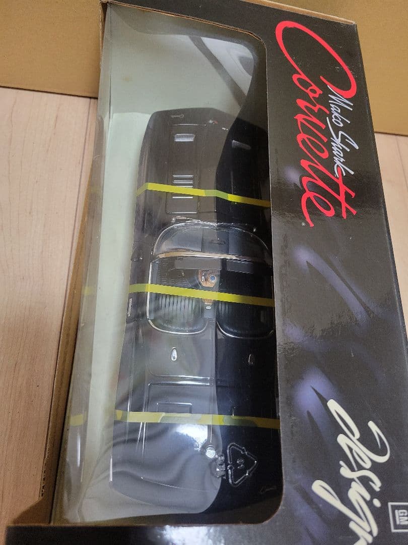 Chevrolet Corvette Mako Shark 1/18　シボレー