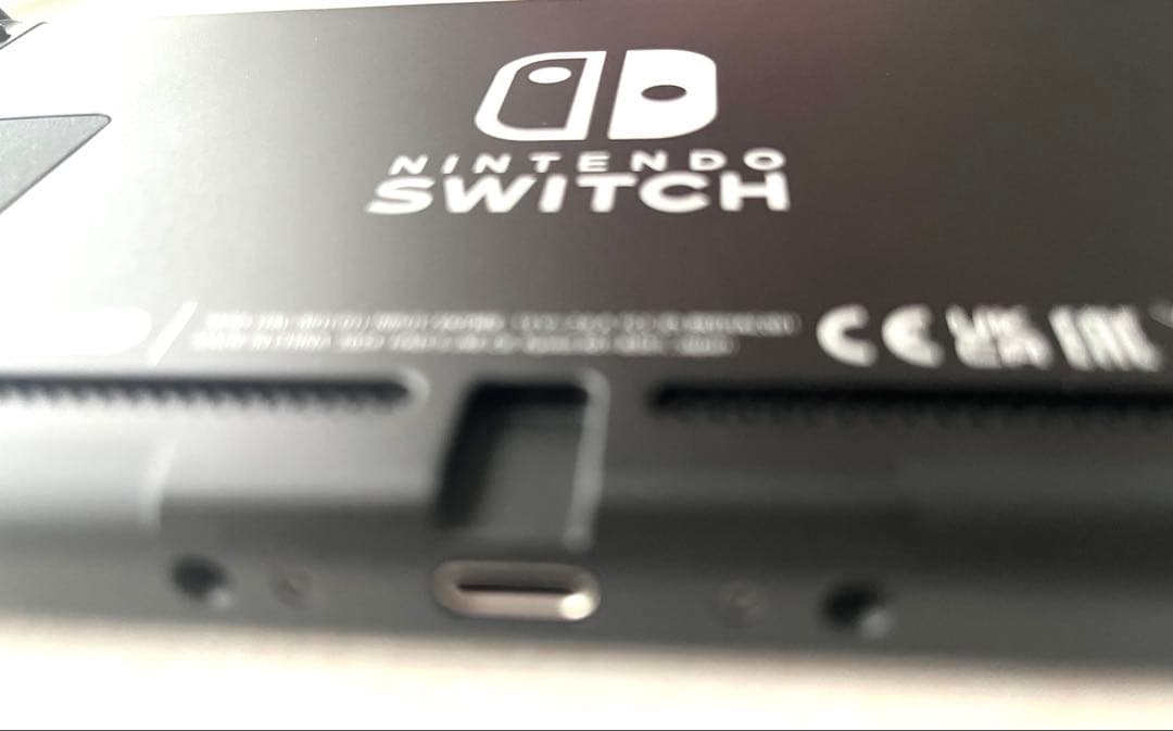 本体 Nintendo Switch 2023年発売モデル(グレー)任天堂
