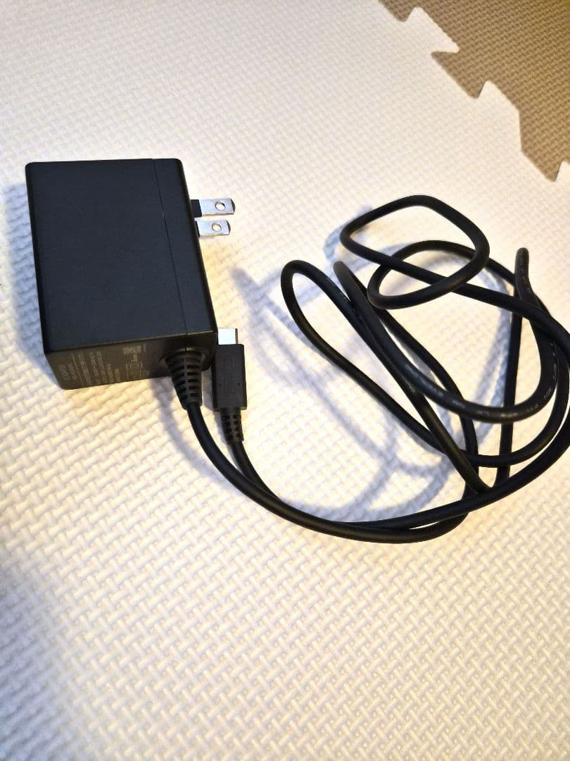 Nintendo Switch Lite + ソフト1本(星のカービィ)