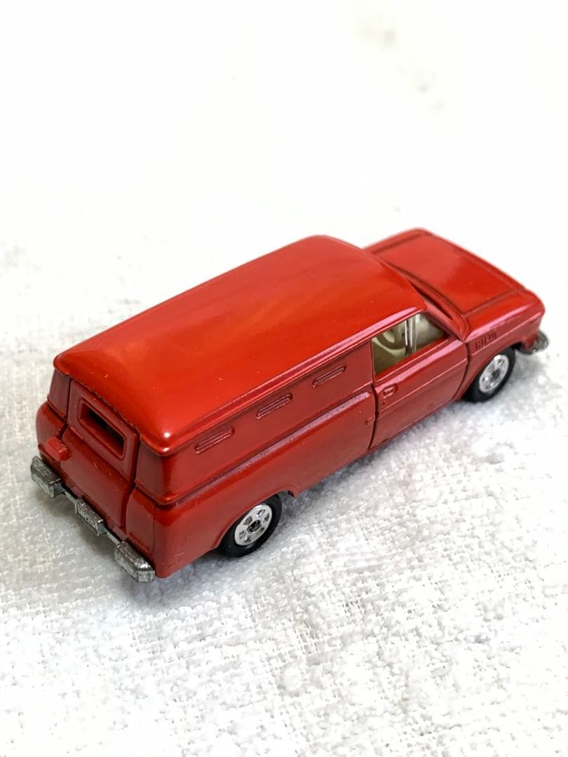 トミカ トヨタ ハイラックス 郵便車(黒箱　日本製)シール未使用