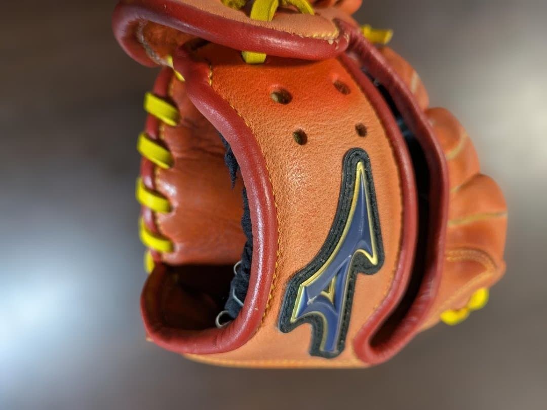 MIZUNO 軟式用グローブ オレンジ
