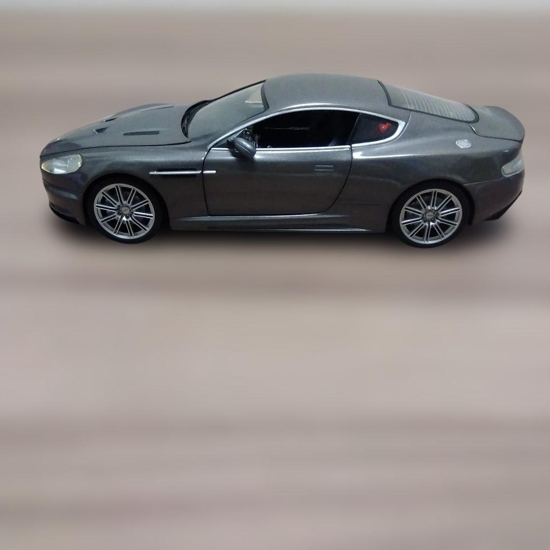 AstonMartin BOND DBS 1；18 アストンマーティン