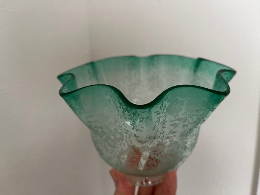 アンティーク　ガラスシェード　エッチング　グリーン