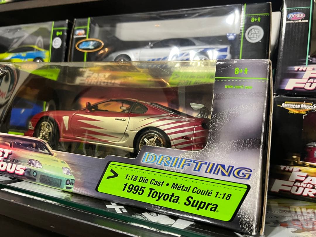 ミニカー FAST& FURIOUS 1995 TOYOTA SUPRA 1/18