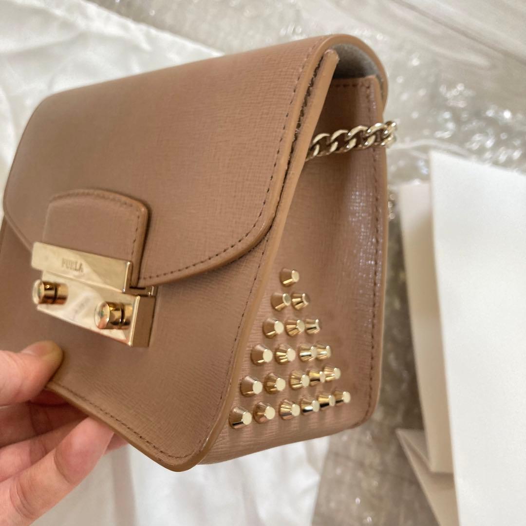 美品　フルラショルダーバッグ　ミニバッグベージュメトロポリス？