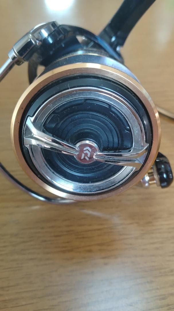 BALLISTIC 3000-XH スピニングリール