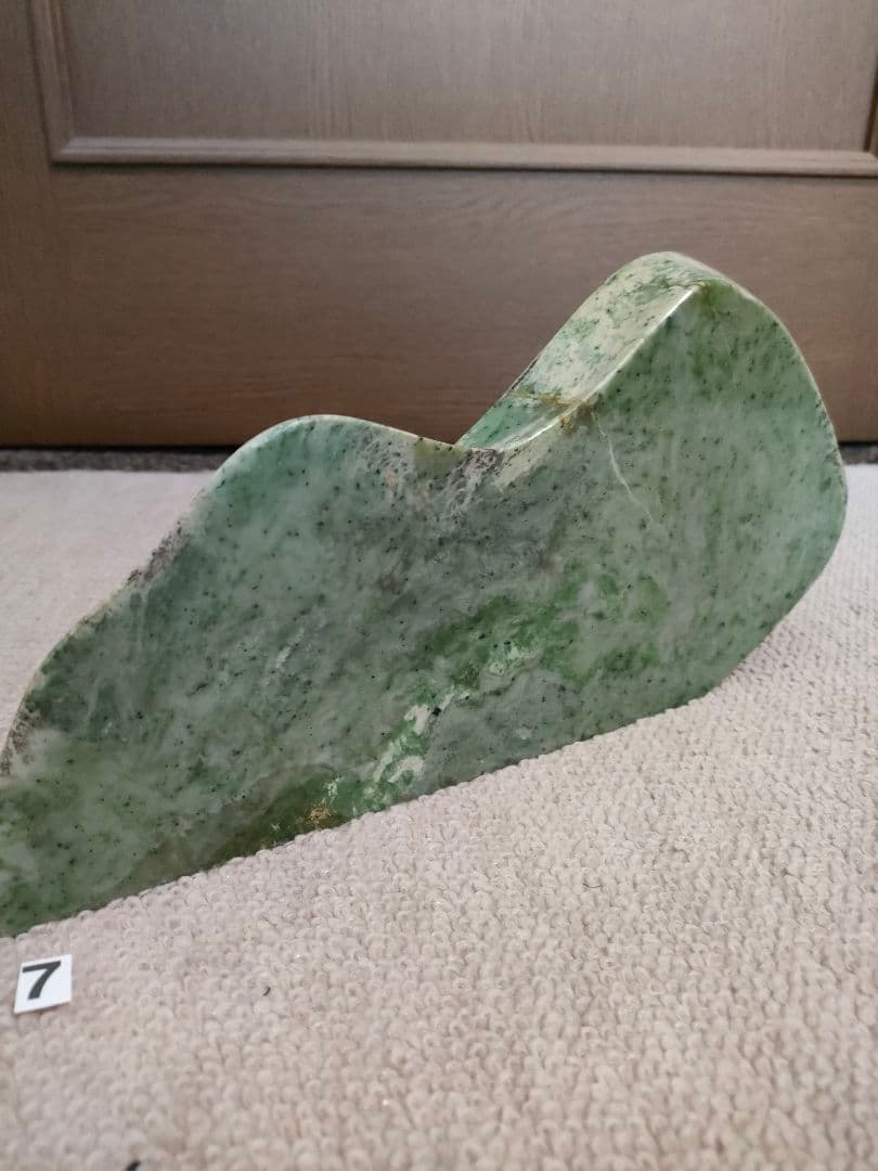 美！ひすい【日高翡翠】愛石家放出品！ 天然石 鑑賞石 北海道 原石  国産鉱物