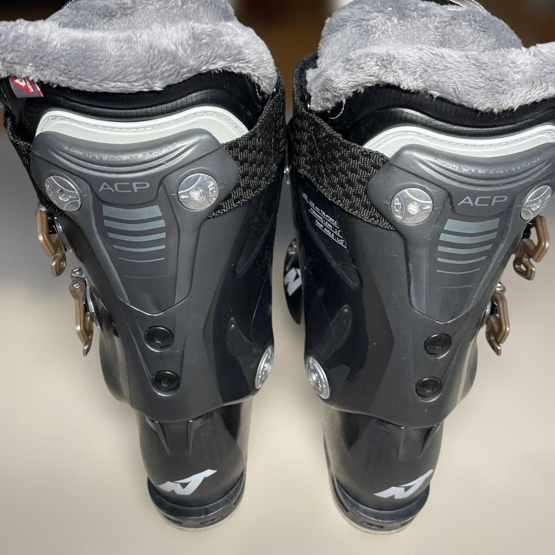 Nordica 女性用スキーブーツ