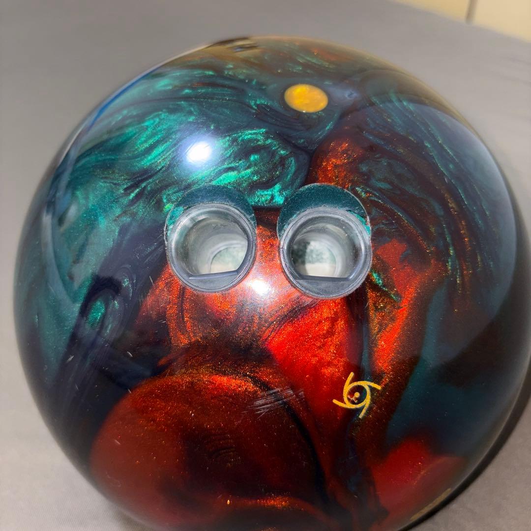 アブソリュートとゴーストロックのセット　ボウリング　ボール　中古