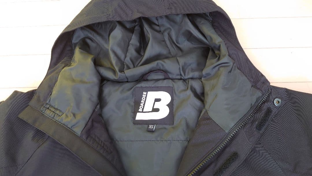 [BOARDEE] ゆうちゃみ スノーボードウェア 上下セット　サイズ：XS