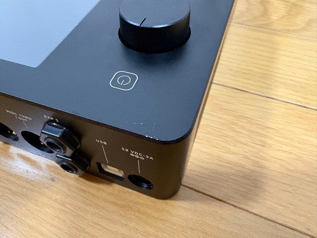 【24時間限定値下げ】Quad Cortex Black & Gold