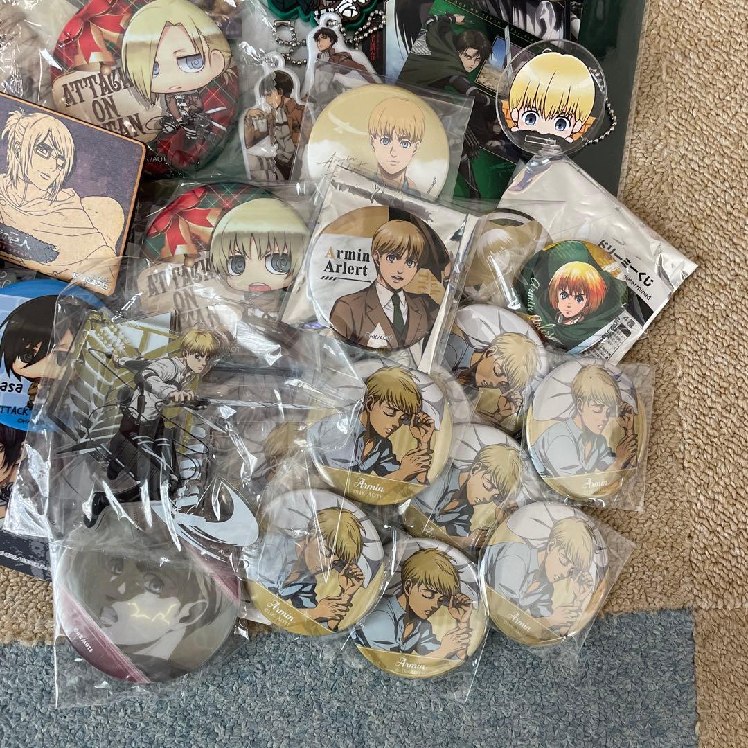 進撃の巨人　グッズまとめ売り　アルミン多め
